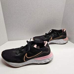 Women's Nike Renew Run sneakers Size 10.5